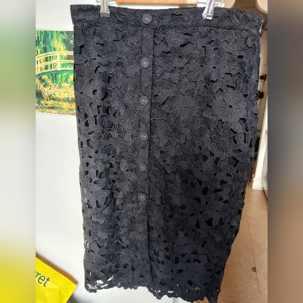 Black Lace Skirt KARL LAGERFELD size 12